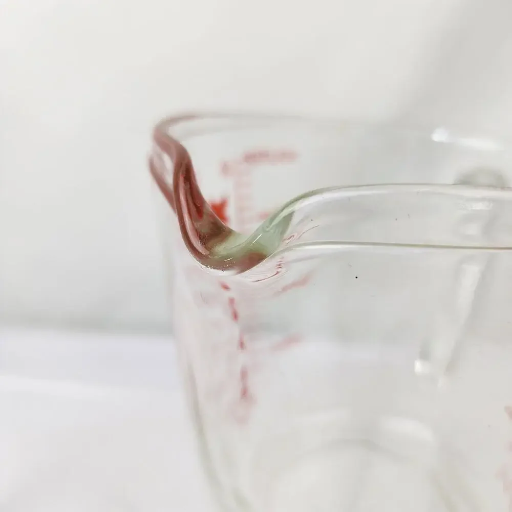 PYREX 4 Cup 1Qt (32oz) Glass Measuring Cup #532 D Handle Red Letter Vintage EUC
